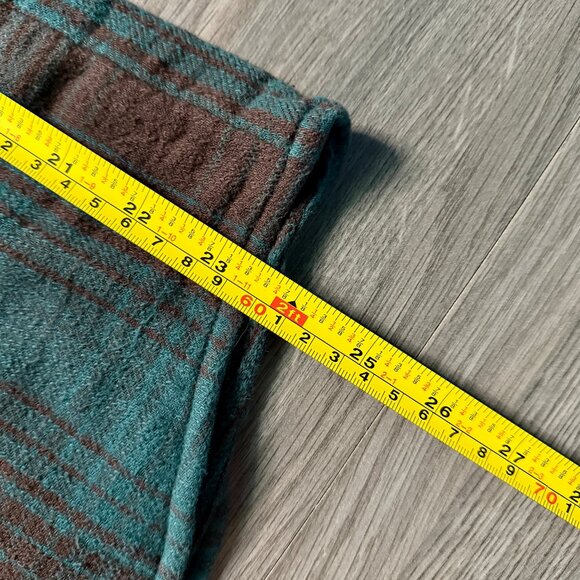 L.L. Bean Men's Signature Heritage Flannel Hooded Shirt Jacket - Green/Brown - Picture 6 of 7